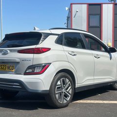 Hyundai KONA 39kWh Premium SUV 5dr Electric Auto (10.5kW Charger) (136 ps) 7