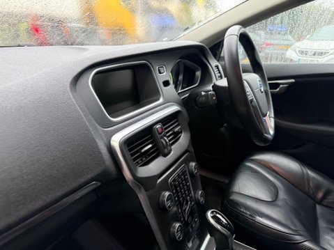Volvo V40 2.0 D3 SE Lux Nav Geartronic Euro 5 (s/s) 5dr 15