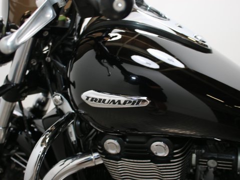 Triumph Thunderbird THUNDERBIRD STORM 28