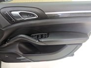 Porsche Cayenne 3.0 Cayenne V6 D Tiptronic S 4WD 5dr 33