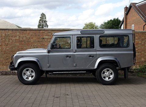 Land Rover 110 XS 19