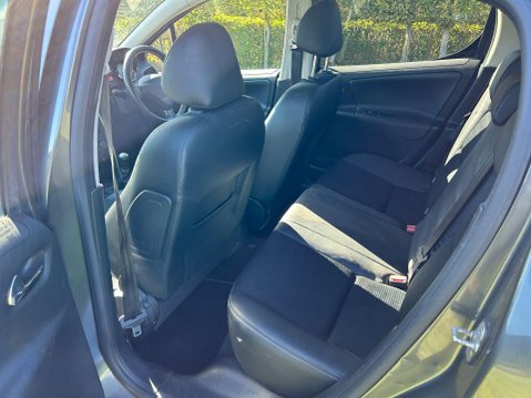 Peugeot 207 1.6 HDi Allure Euro 5 5dr 14