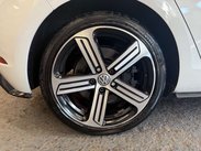 Volkswagen Golf 2.0 TSI BlueMotion Tech R Hatchback 5dr Petrol DSG 4Motion Euro 6 (s/s) (31 11