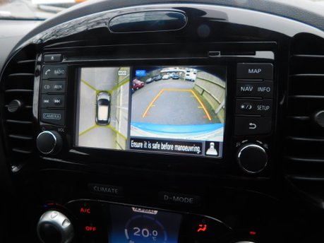 Nissan Juke 1.6 TEKNA 5 Dr 12