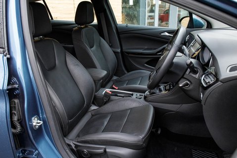 Vauxhall Astra ELITE NAV 32