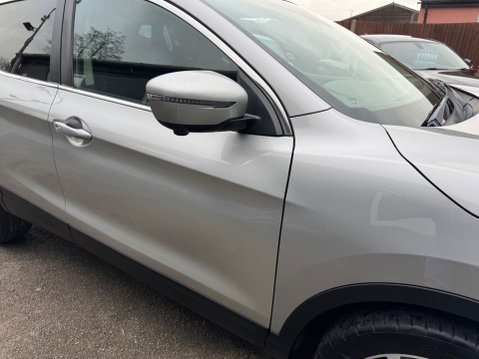 Nissan Qashqai N-CONNECTA DIG-T 12
