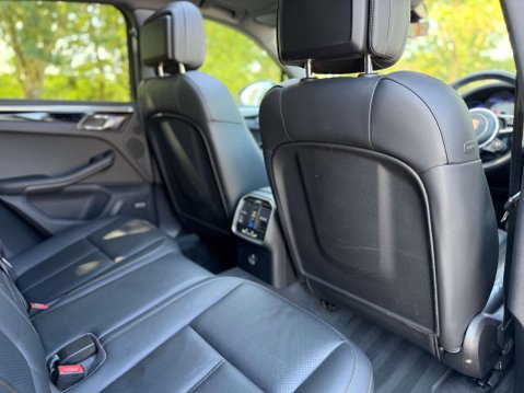 Porsche Macan 3.0 Macan S Semi-Auto 4WD 5dr 42