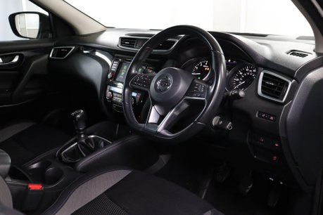 Nissan Qashqai DIG-T ACENTA PREMIUM 5