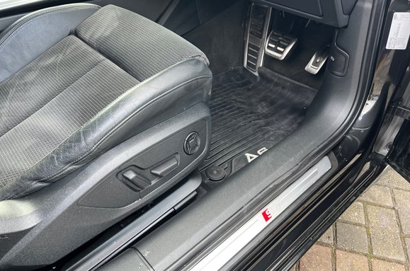 Audi A6 AVANT TDI QUATTRO S LINE AUTO 22