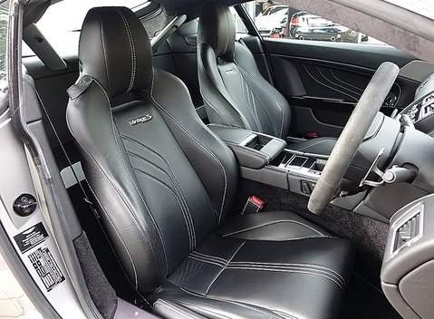 Aston Martin V8 Vantage S 6