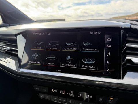 Audi Q4 40 S line SUV 5dr Electric Auto 82kWh (204 ps) 38