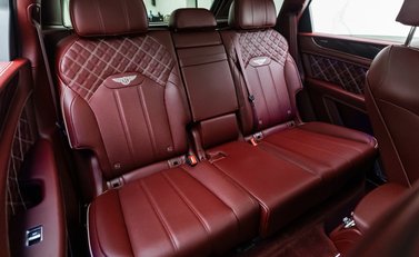 Bentley Bentayga Hybrid First Edition 14