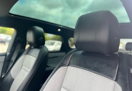 Land Rover Range Rover Evoque FIRST EDITION MHEV AUTO PAN ROOF 28