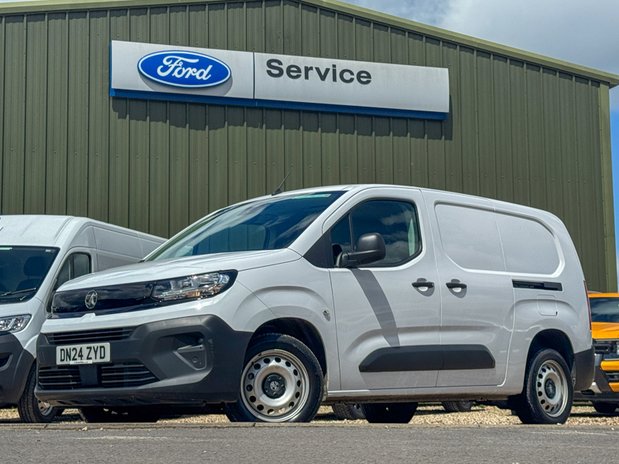 Vauxhall Combo Crew Cab LWB L2H1 Low Roof Prime 2300 Aircon Cruise Nav EURO 6 2