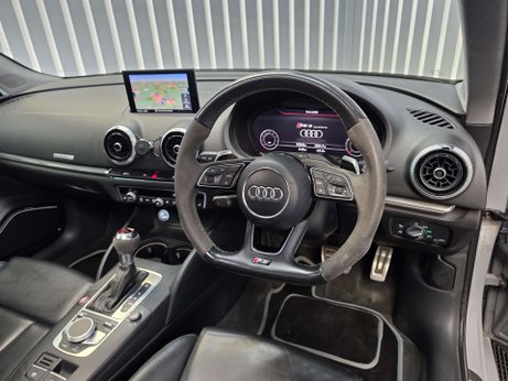 Audi RS3 2.5 TFSI Sportback 5dr Petrol S Tronic quattro Euro 6 (s/s) (400 ps) 21