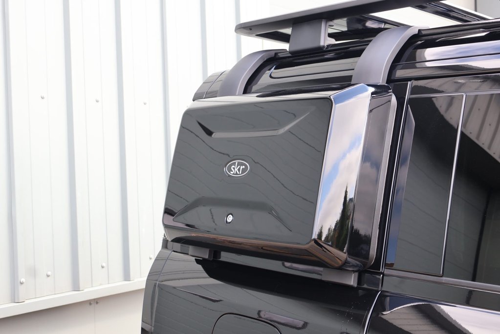Land Rover Defender 110 2026 d350 HARD TOP X-DYNAMIC HSE world tour 3 edition  genuine rear seats 16