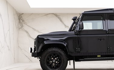 Land Rover Defender 110 XS 30