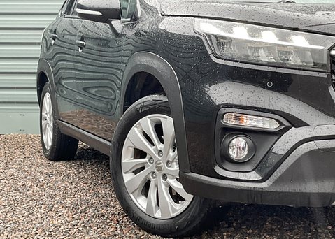 Suzuki SX4 S-Cross MOTION BOOSTERJET MHEV 2