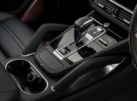 Porsche Cayenne Turbo S E-Hybrid 25