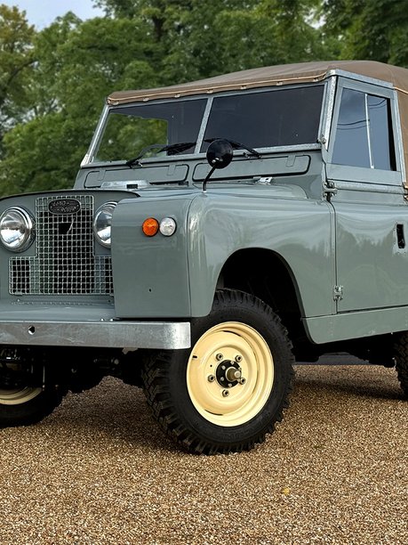 Land Rover Series II A