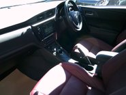 Toyota Auris VVT-I EXCEL TSS ONLY 32,000 MILES FROM NEW 13