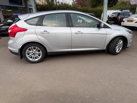 Ford Focus 1.6 TDCi Titanium Euro 5 (s/s) 5dr 4