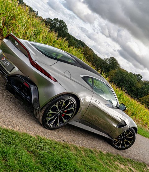 Aston Martin Vantage 4.0 Vantage V8 Auto 3dr 1