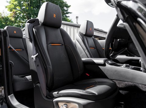 Rolls-Royce Dawn 14
