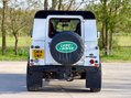 Land Rover Defender 2.2 Defender 90 Hard Top TD 4WD 5dr 11