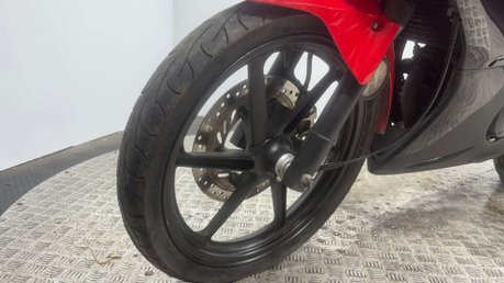 Honda CBR CBR125 2010 FUEL INJECTED PROJECT LEARNER SPORTS BIKE 125CC 29