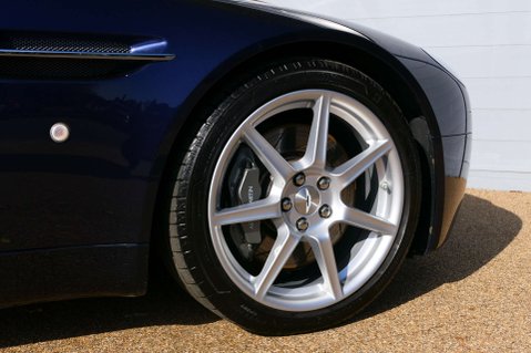 Aston Martin Vantage 4.3 Vantage V8 3dr 17