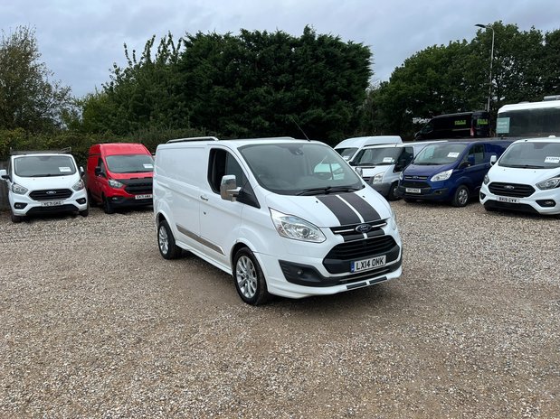 Ford Transit Custom SWB L1H1 Sport 155 Tdci Air Alloy Nav 1 OWNER NO VAT 5