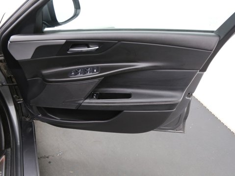 Jaguar XE 2.0d R-Sport Auto Euro 6 (s/s) 4dr 19