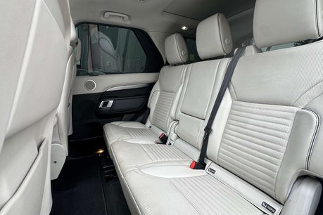 Land Rover Discovery 3.0 TD V6 First Edition SUV 5dr Diesel Auto 4WD Euro 6 (s/s) (258 ps) 25