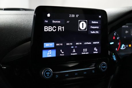 Ford Fiesta TITANIUM X 38