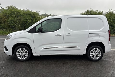 Toyota Proace City L1 Design 100 ps EAT8 Automatic Panel Van 7