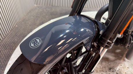Royal Enfield Shotgun 2025 ONLY 2K GREAT CONDITION MOT 2028 LARGE TOP BOX 20