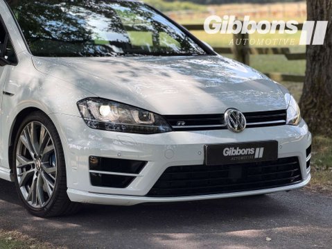 Volkswagen Golf 2.0 Golf R DSG 4WD 5dr 5