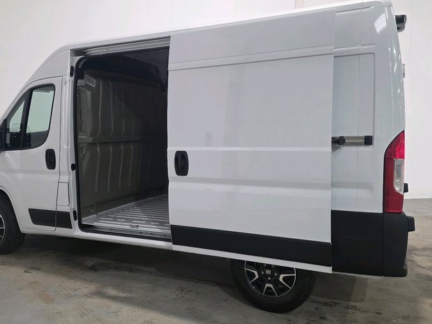 Fiat Ducato Ducato 35 L2 H2 2.2 Multijet 140 Van Primo 12