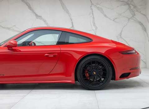 Porsche 911 Carrera 4 GTS (991.2) 48