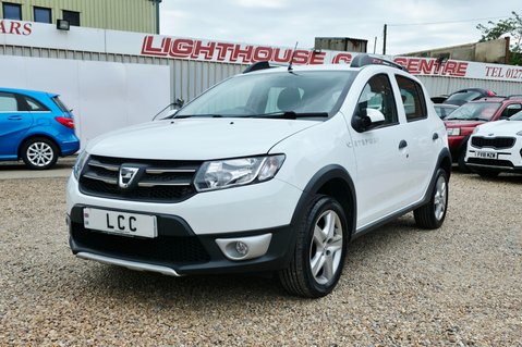 Dacia Sandero Stepway LAUREATE TCE.. 1 OWNER FROM NEW.. SERVICE HISTORY.. A/C.. STUNNING EXAMPLE 3