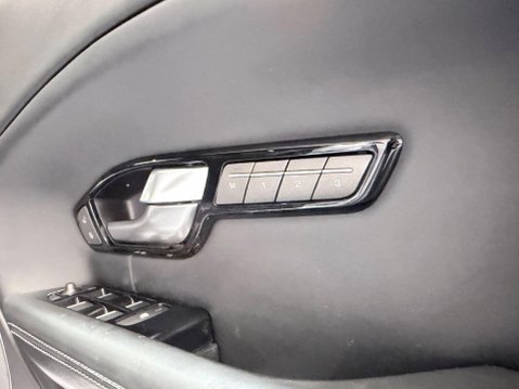 Land Rover Range Rover Evoque 2.0 TD4 HSE Dynamic Auto 4WD Euro 6 (s/s) 5dr 36