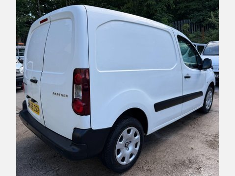 Peugeot Partner 1.6 BlueHDi 854 Professional Panel Van 5dr Diesel Manual L1 (112 g/km, 97.6 9