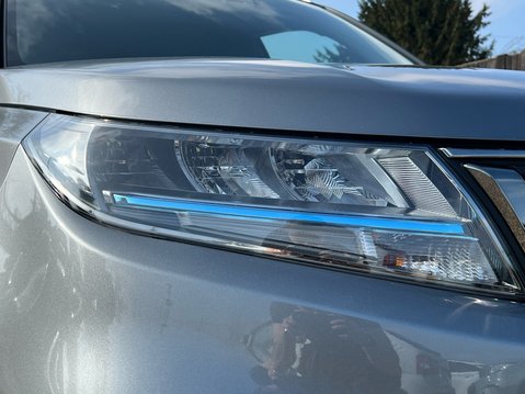 Suzuki Vitara SZ-T MHEV 17