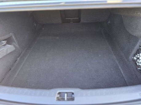 Volvo S90 2.0 D4 Inscription Pro Saloon 4dr Diesel Auto Euro 6 (s/s) (190 ps) 31