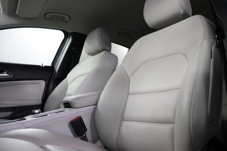 Mercedes-Benz GLA GLA 200 SPORT PREMIUM 35