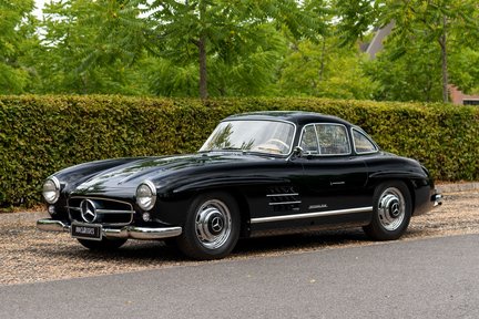 Mercedes-Benz 300 SL Gullwing 2