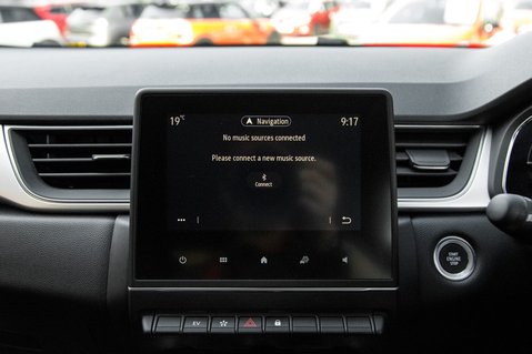 Renault Captur TECHNO E-TECH 28