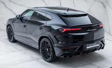 Lamborghini Urus SE 12