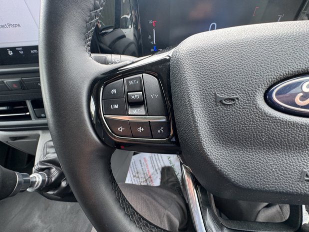 Ford Transit Custom LWB L2H1 Low Roof Limited 300 Air Con Alloys Camera Sensors EURO 6 17
